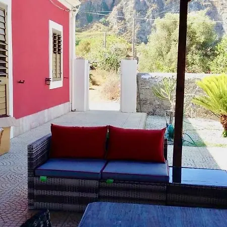 La Casa Rossa Guest house *
