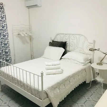 La Casa Rossa Penzion *