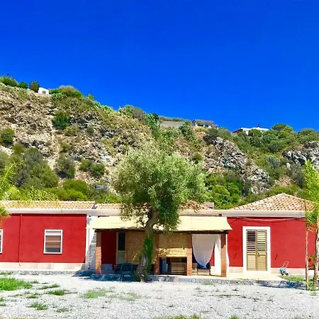 La Casa Rossa 招待所 米拉佐